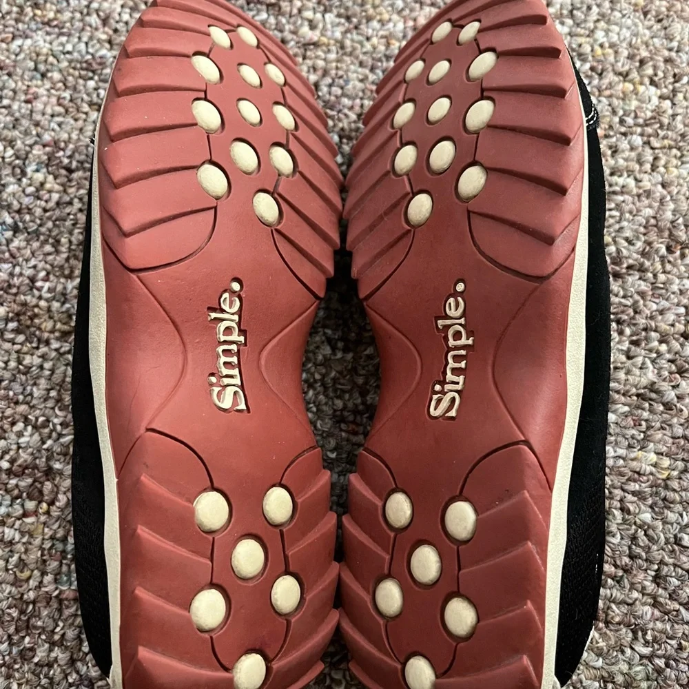 Simple Women's Black Slip-On Shoes - Picture 5 of 6